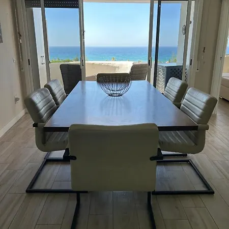 Vista Al Mar Апартаменти *